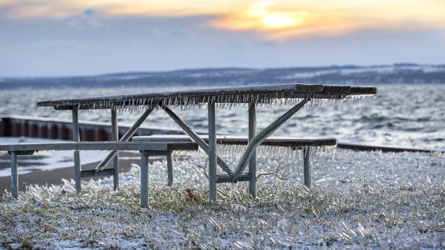 Icy picnic at Sampson State Park (photo)